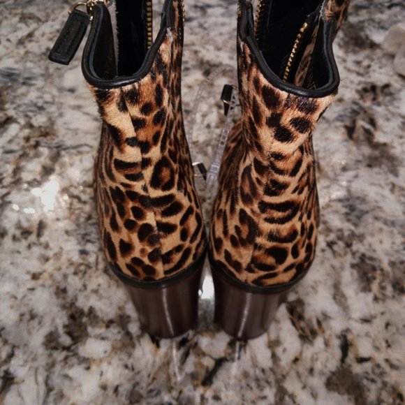 Katherine Kelly Jaymie Leopard women's boots SAVE $140 OFF RETAIL coach ugg - Picture 7 of 10
